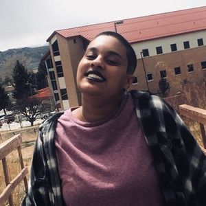 Meet your Posher, Nadia